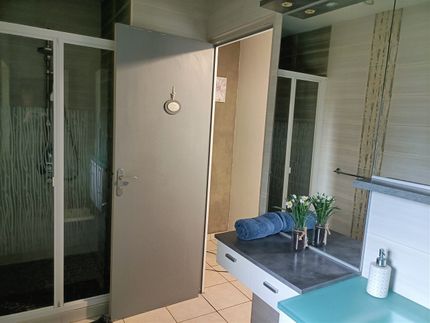 1 salle d'eau